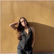 Profesora apta para niveles inferiores a 4º ESO, este incluido.